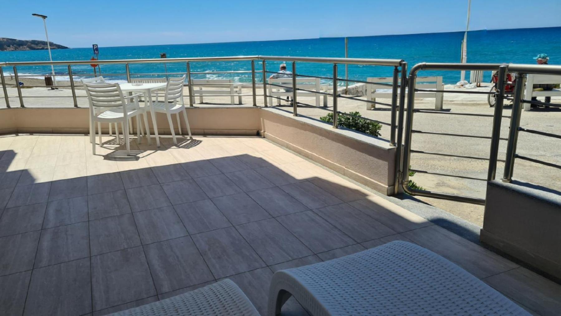 Bella Mare Luxury Apartments Kalamáki Kültér fotó