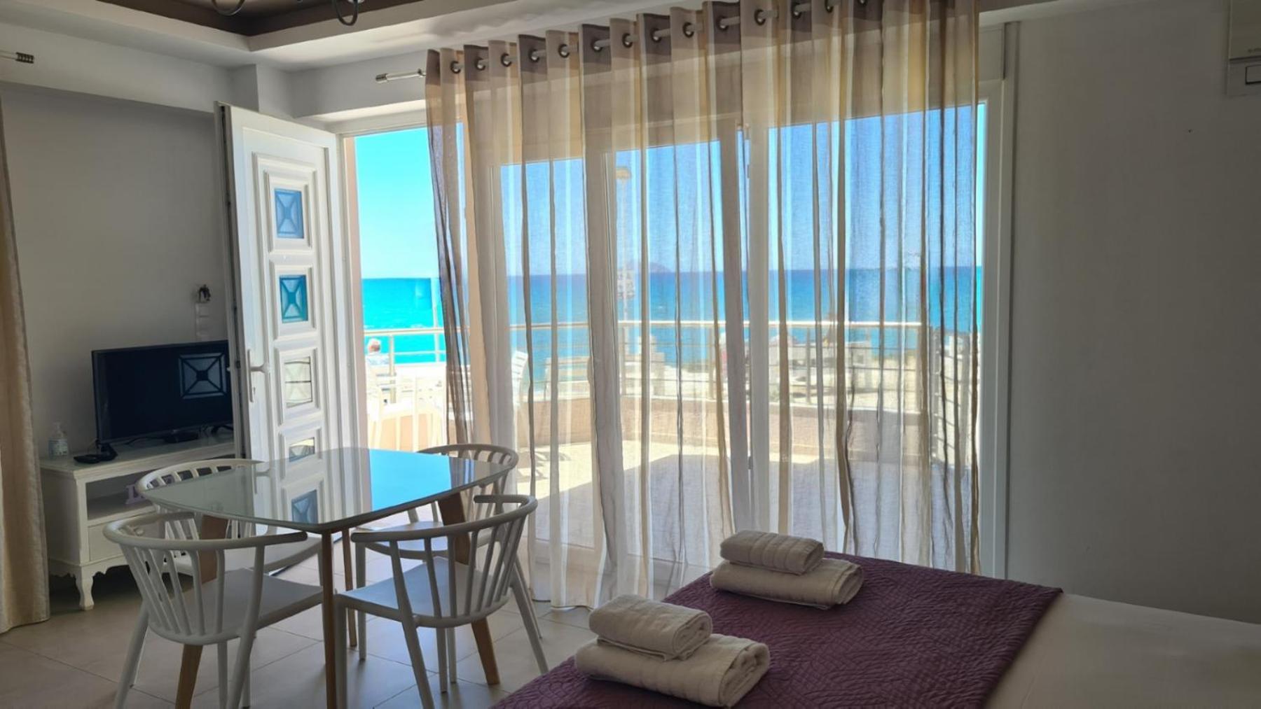Bella Mare Luxury Apartments Kalamáki Kültér fotó