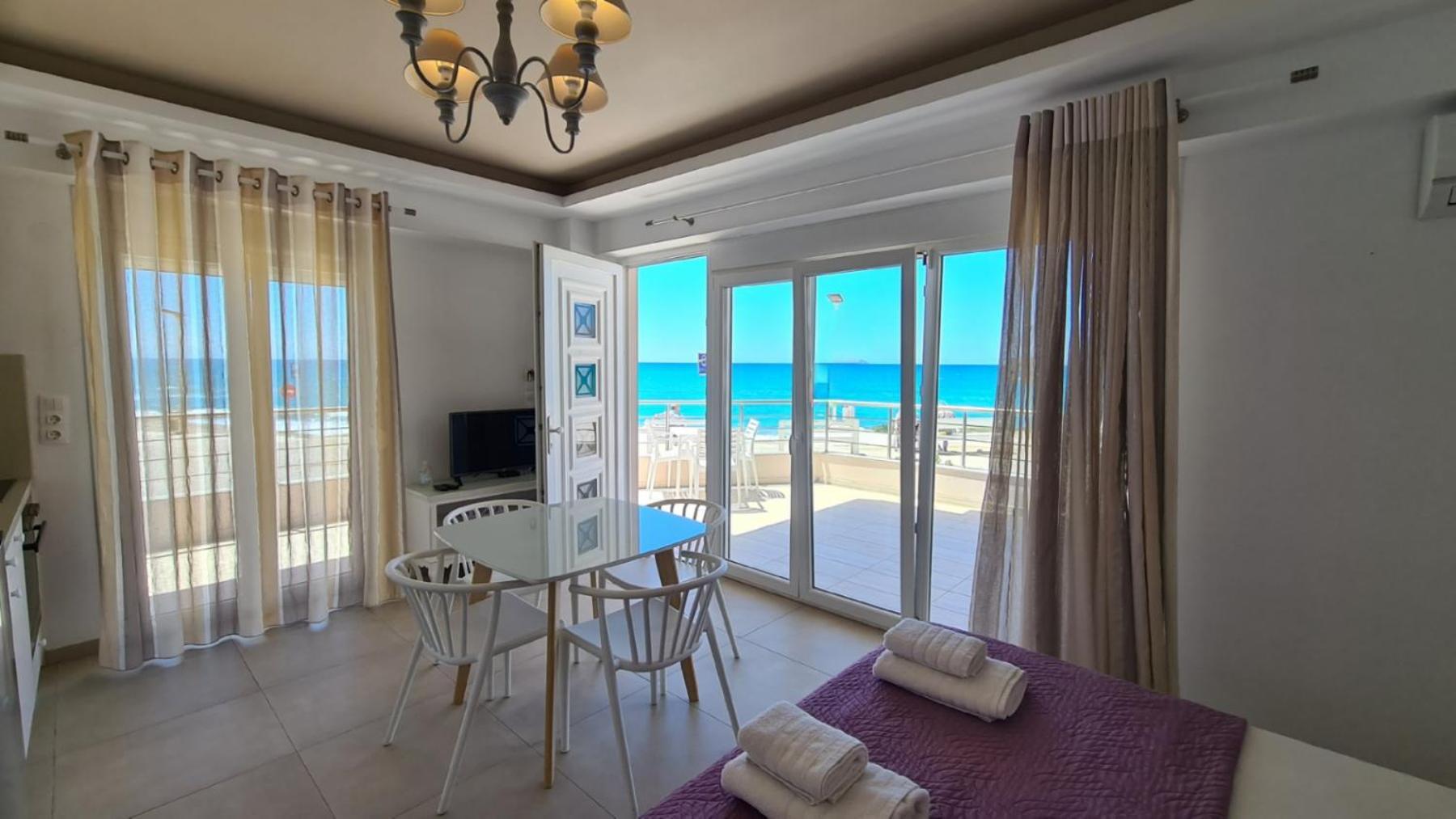 Bella Mare Luxury Apartments Kalamáki Kültér fotó
