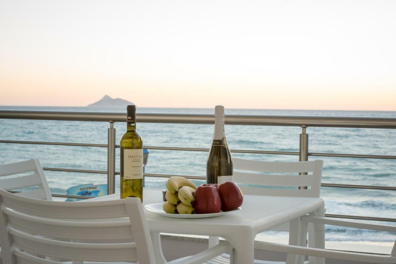 Bella Mare Luxury Apartments Kalamáki Kültér fotó